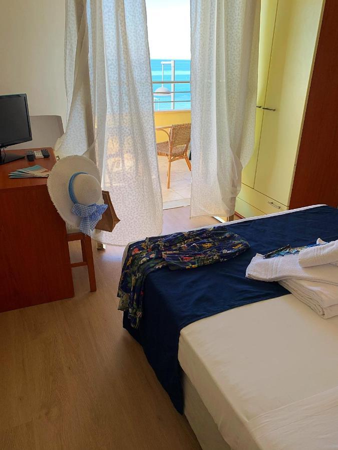 Hotel Panoramico Scauri  Dış mekan fotoğraf